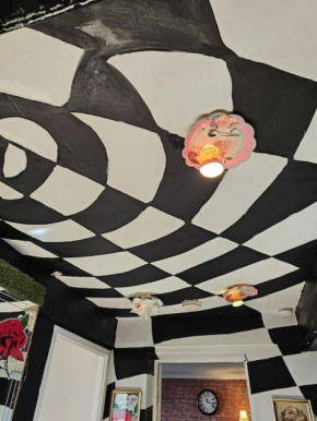 Oxgang's Shabby Chic